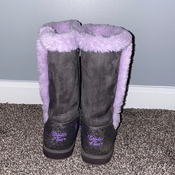 Skechers Twinkle Toes Glitzy Glam boots - Picture 6 of 7